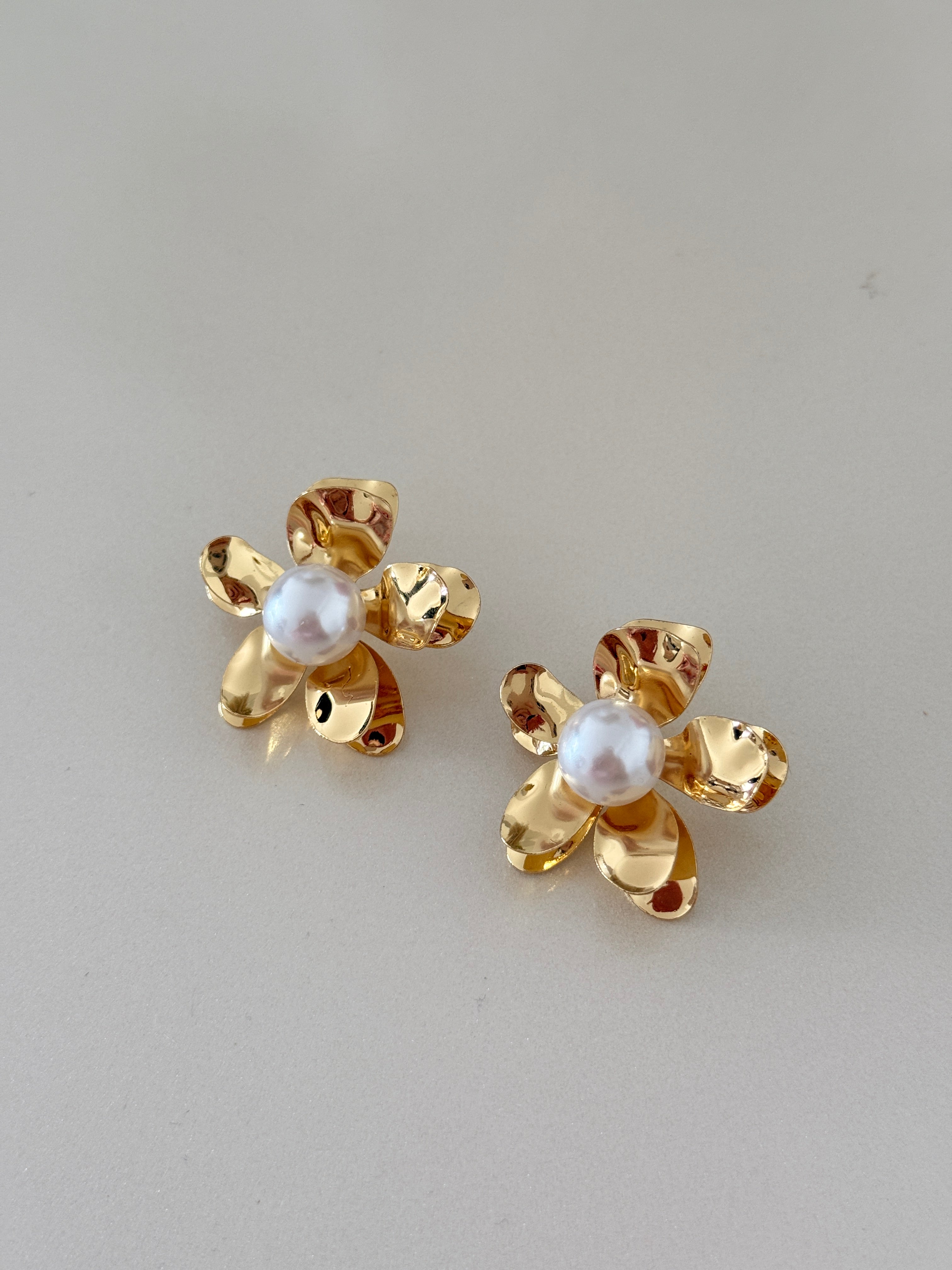 Aretes